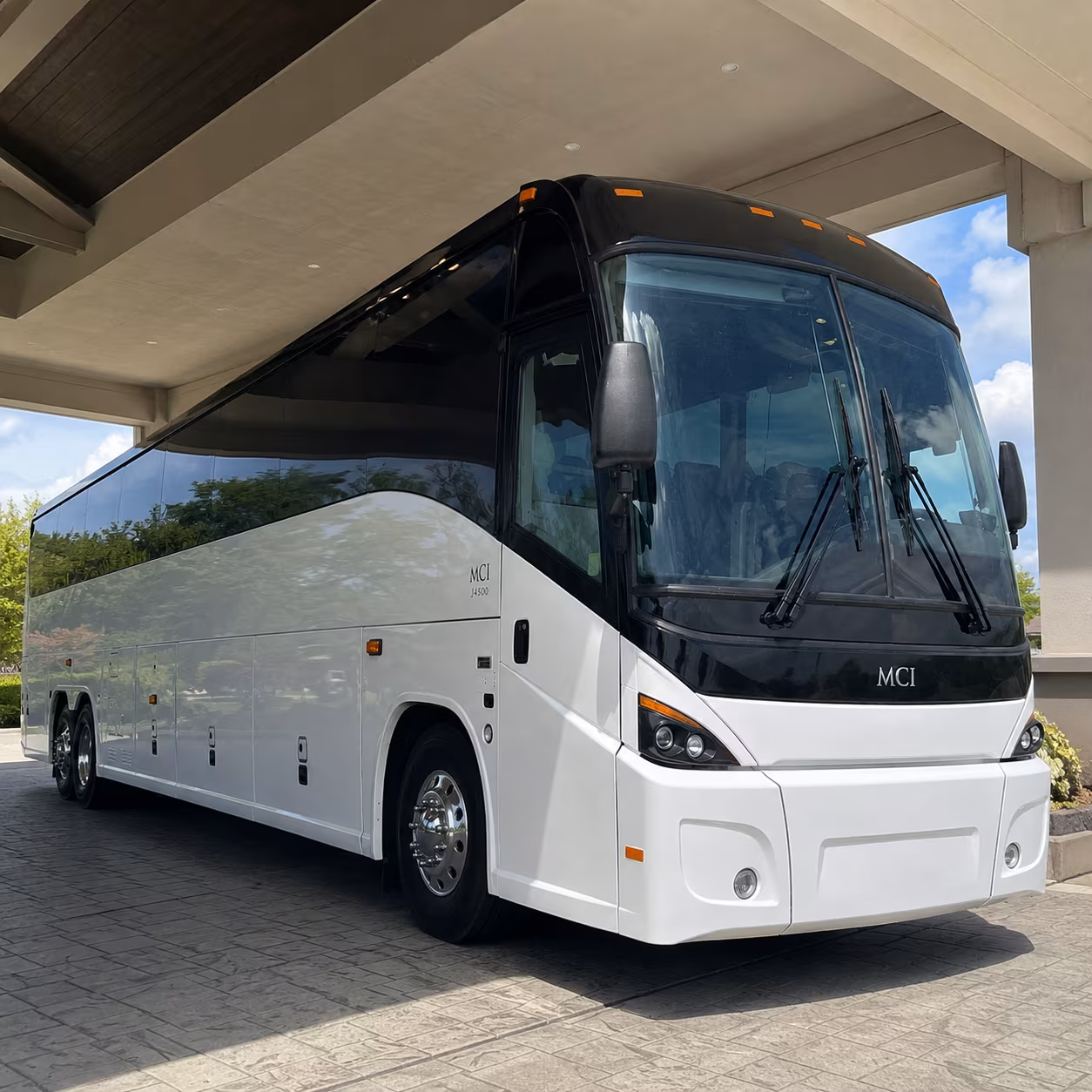 Boynton Beach Airport Shuttle & Transportation party bus exterior
