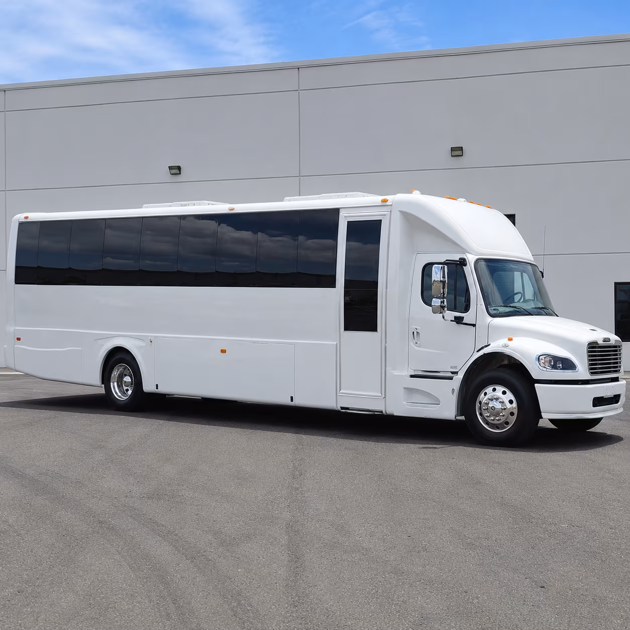 Boynton Beach Birthday, Sweet 16, & Quinceañera Transportation onboard seating