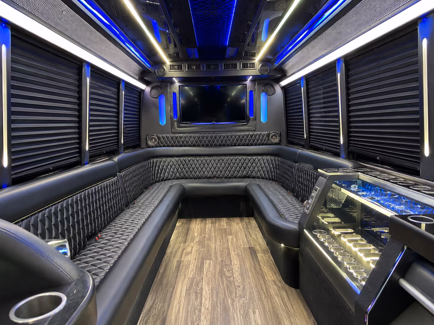 Boynton Beach Winery Tour & Pub Crawl Transportation party bus exterior